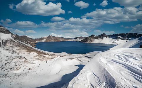 冬季吉林长白山天池风景视频的预览图