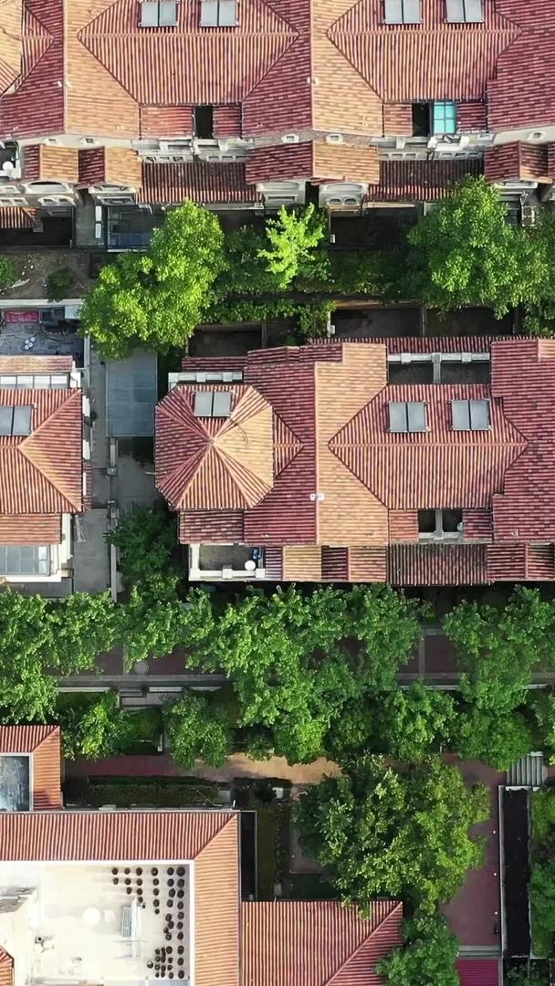 城市别墅住宅群视频的预览图