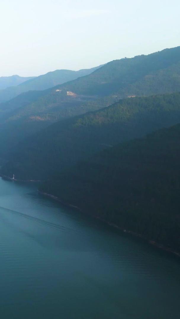 长江三峡库区航拍万里自然生态环境视频的预览图