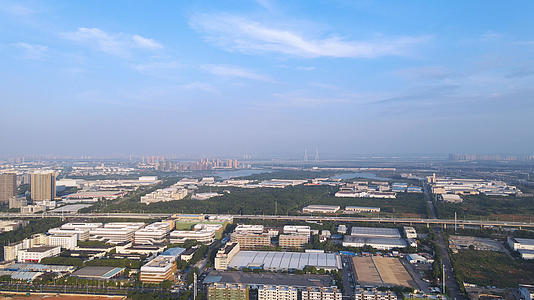 航拍风光城市开发区工厂厂房工业区城市建设全景视频的预览图