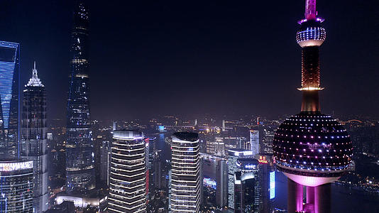 上海金融区夜景航拍视频的预览图