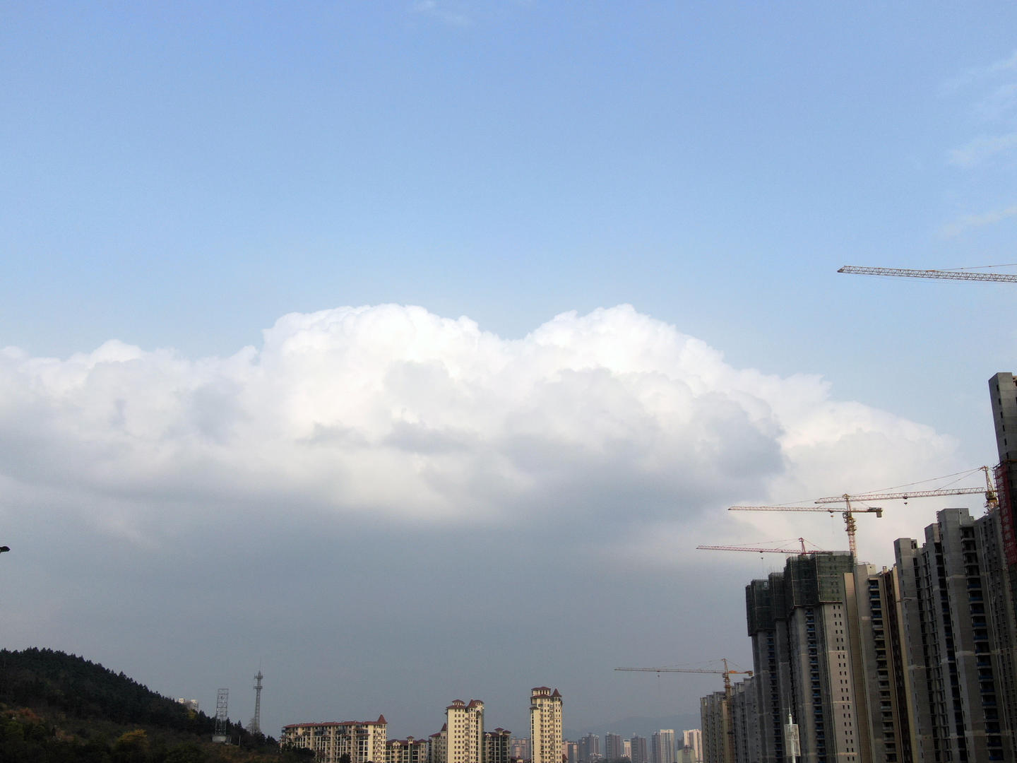 天空云层变化延时摄影视频的预览图