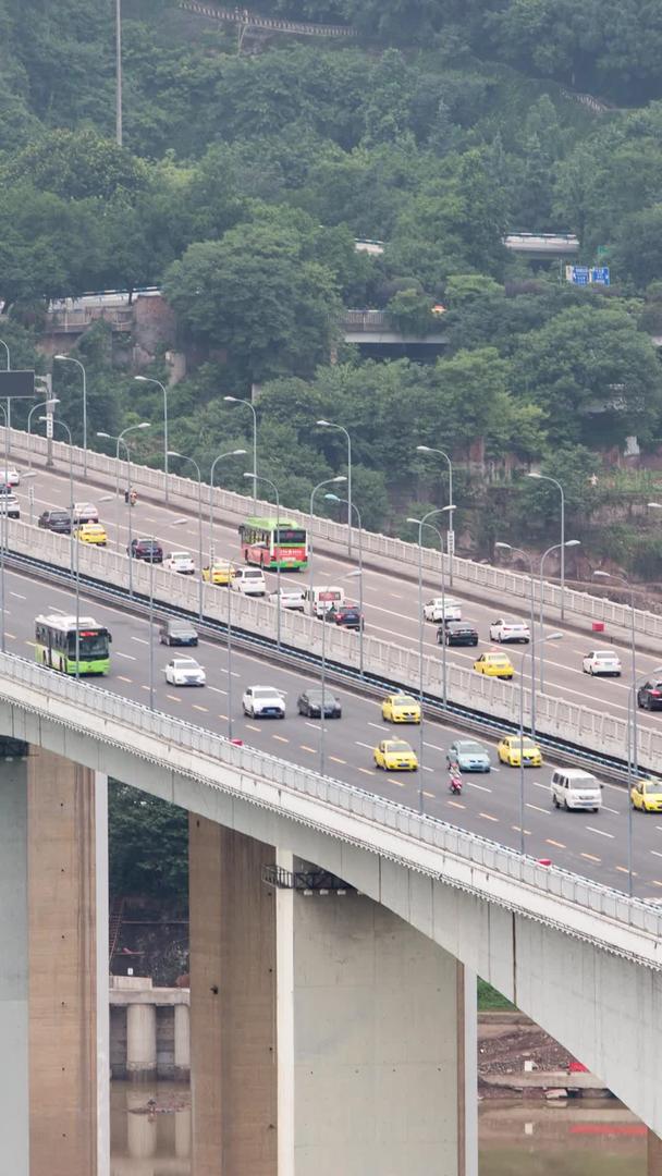 重庆渝中北桥头交通流量视频的预览图