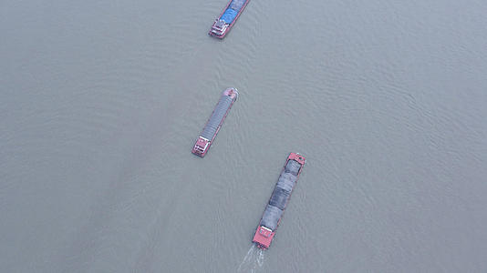 航拍长江航运交通物流商品贸易4k素材视频的预览图