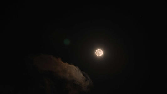 中秋彩云追月亮视频的预览图