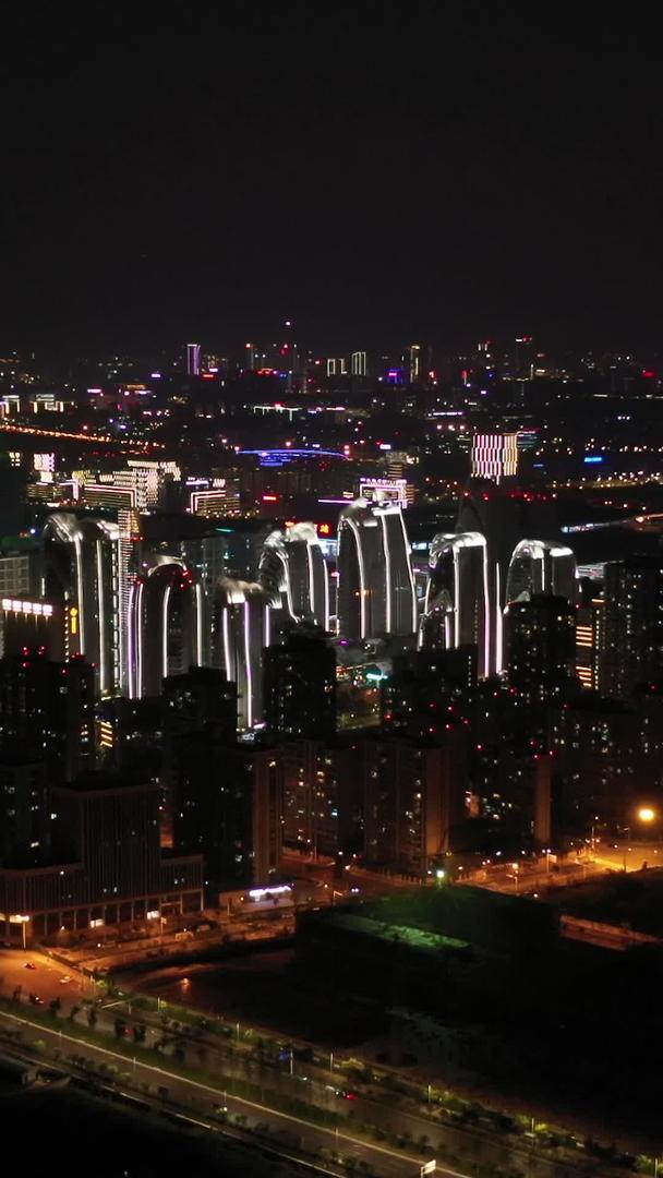 南京江宁CBD喜马拉雅商圈夜景航拍视频的预览图