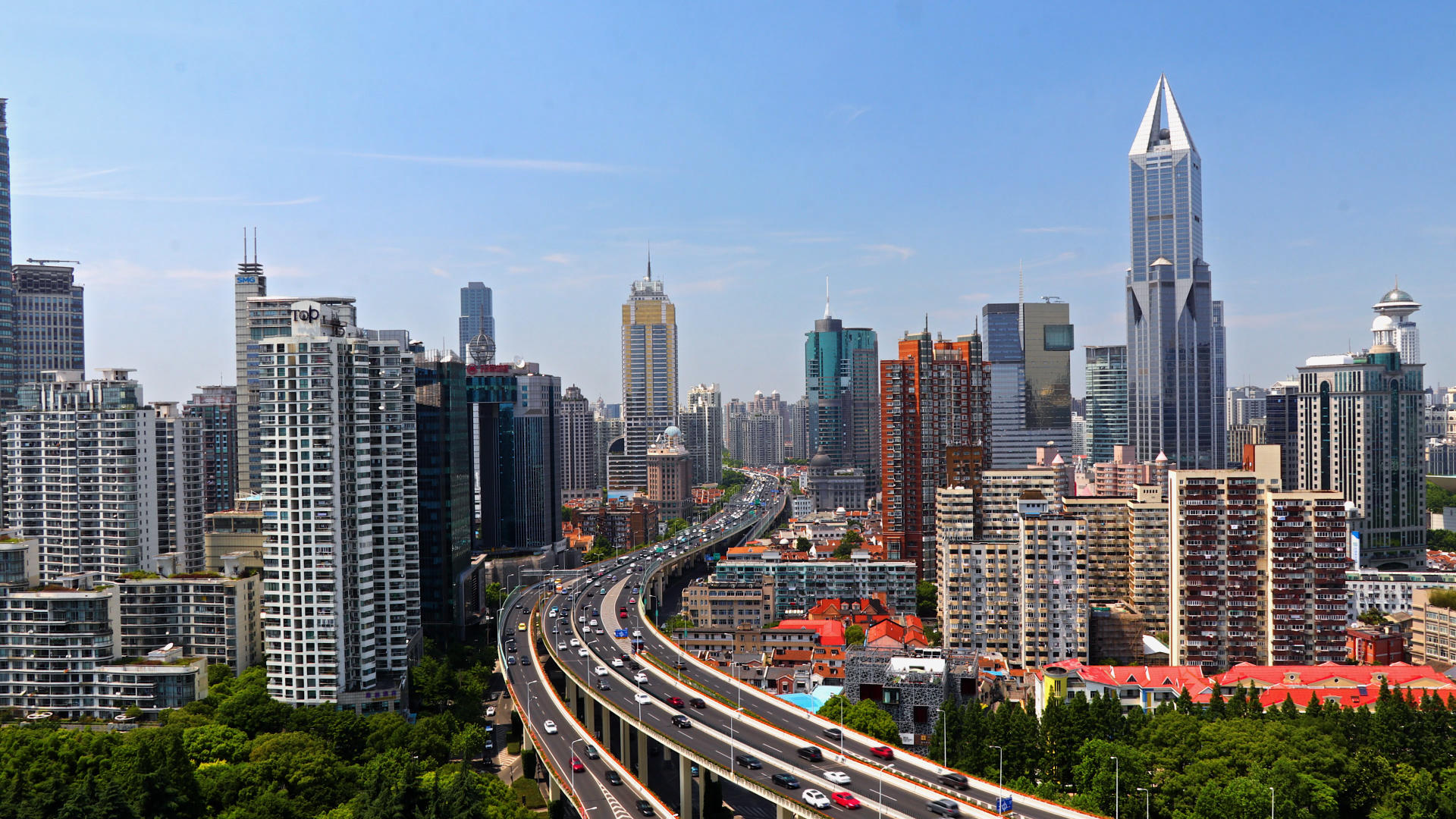 4K上海南北高架交通延时视频的预览图