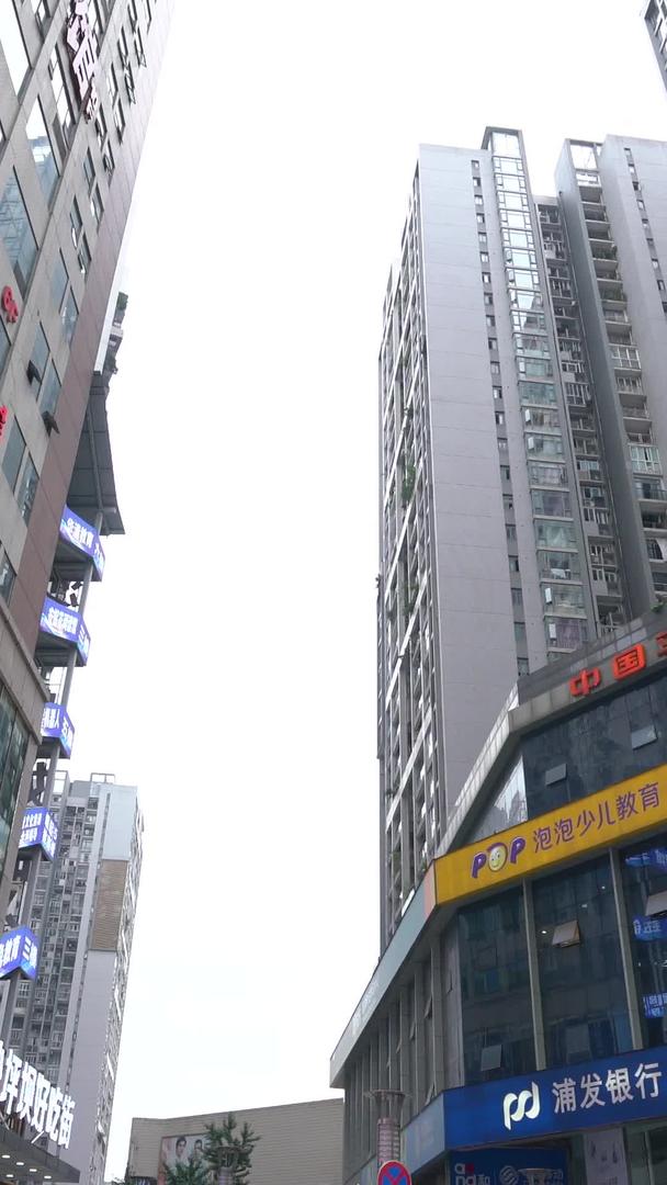 重庆沙坪坝好吃街实拍视频的预览图