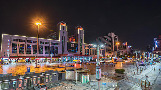 8k延时河南郑州火车站夜景素材视频的预览图