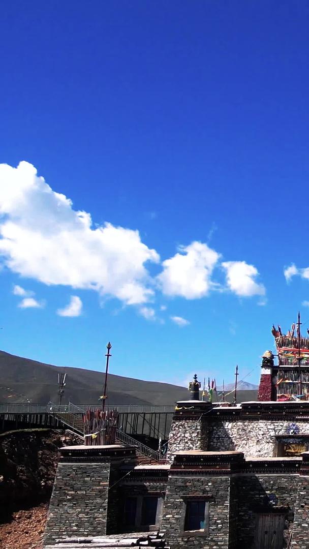 西宁航拍名胜区拉脊山自然风光视频的预览图