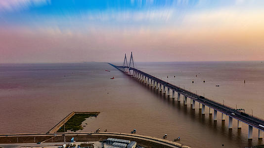 4K航拍杭州湾跨海大桥视频的预览图