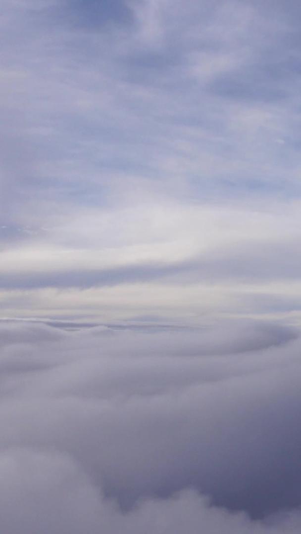 仙境幻觉万米高空云层上俯瞰云海景观自然世界天空素材视频的预览图