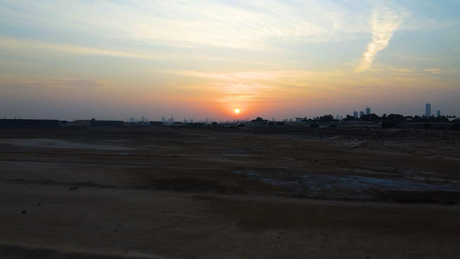 迪拜日落黄昏航拍视频的预览图