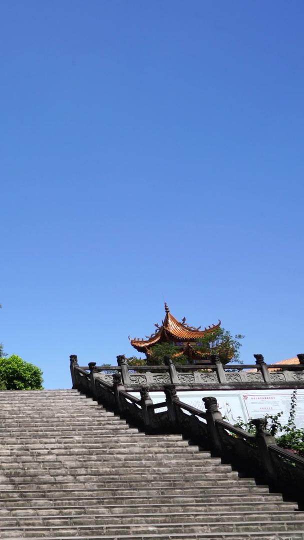 拍摄四川遂宁市灵泉寺古建筑视频素材视频的预览图