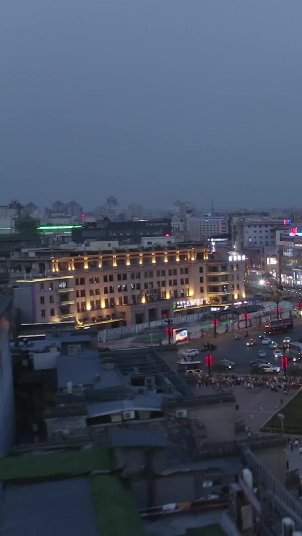 西安城市钟楼城市夜景航拍视频的预览图