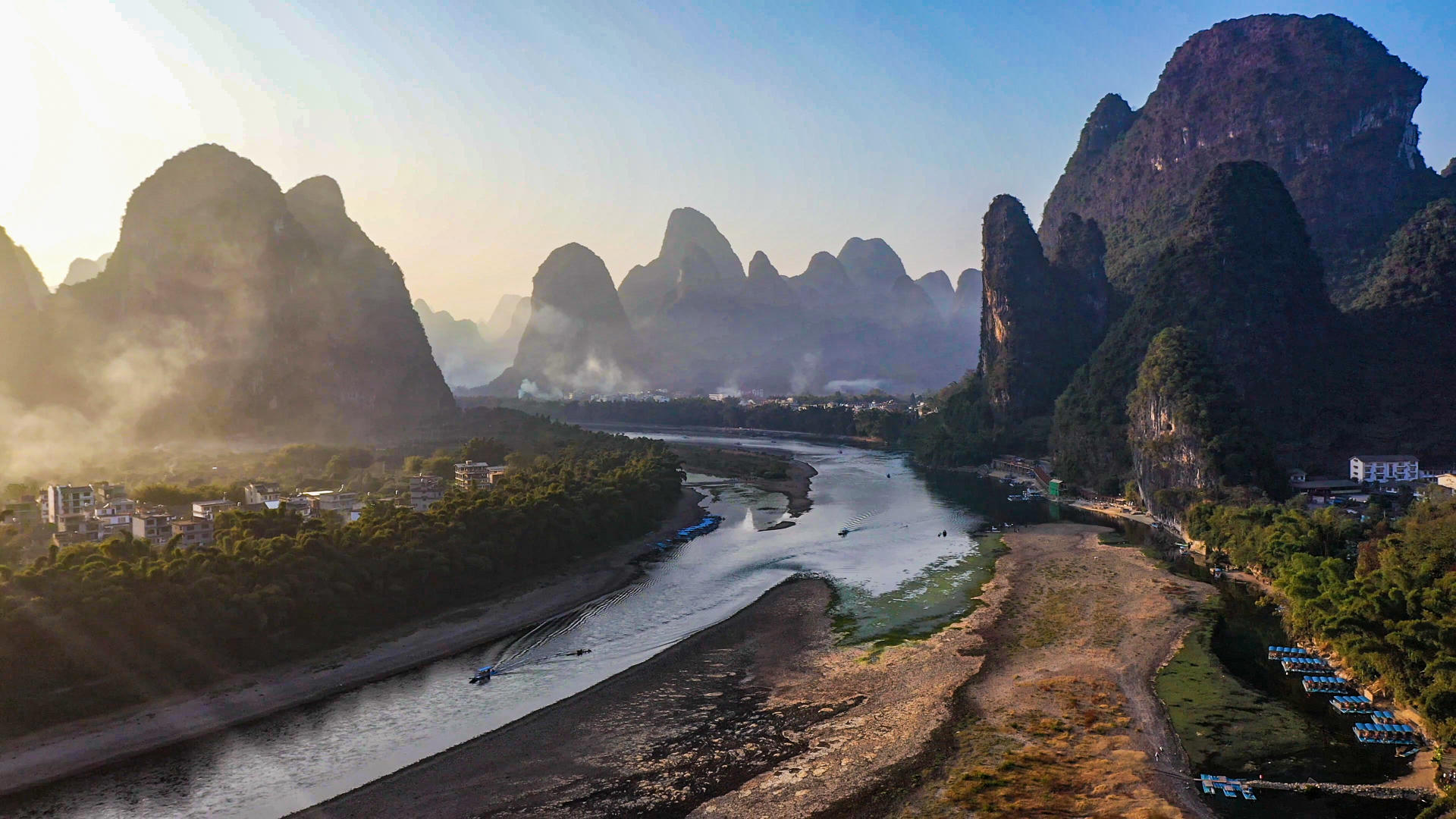 4K航拍桂林山水视频的预览图