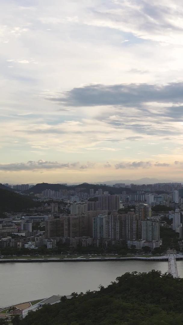 广东航拍城市风光夕阳晚霞天空落日海景素材视频的预览图