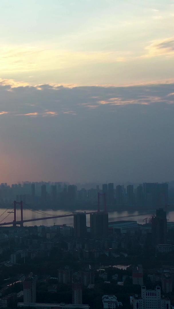 武汉城市日落大气航拍实拍视频视频的预览图