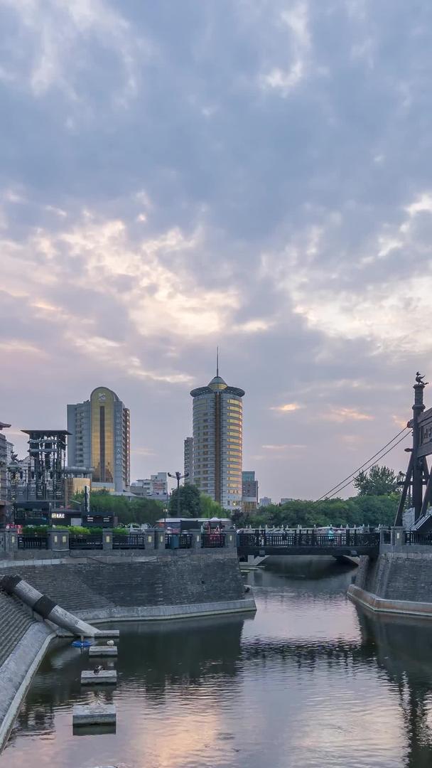 延迟西安永宁门护城河视频的预览图