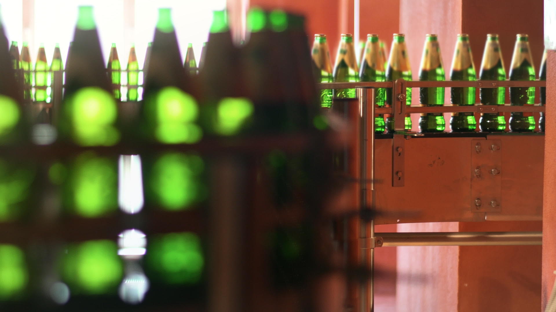 绿色玻璃瓶自动生产线视频的预览图