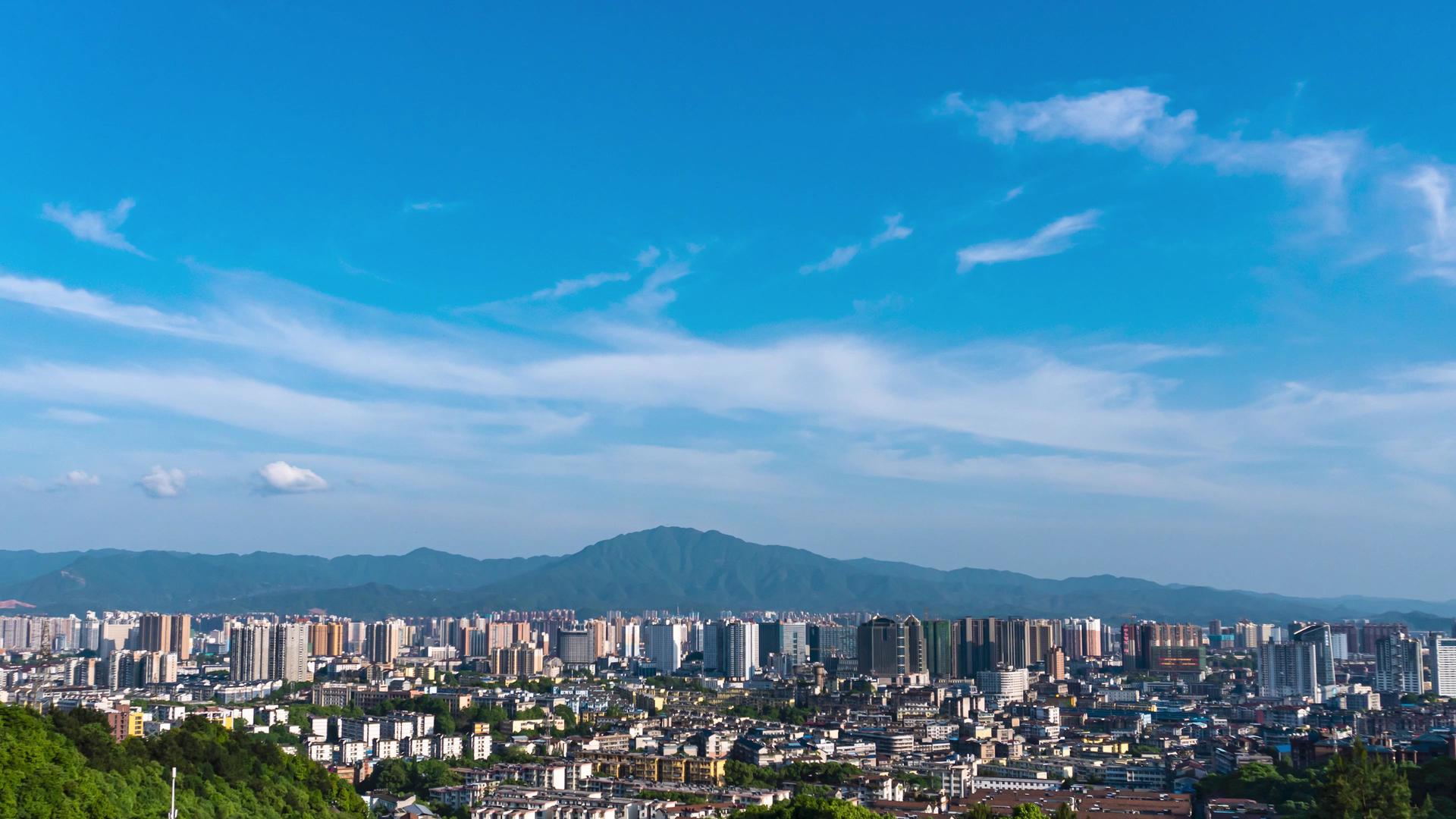 4K实拍山城蓝天白云延时摄影视频的预览图