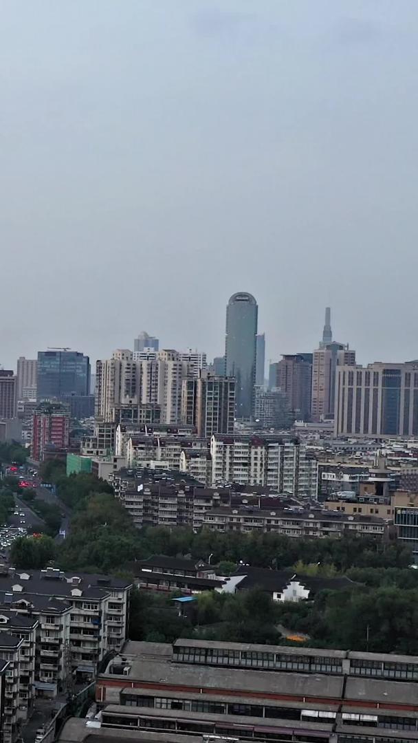 南京城市黄昏日落建筑群虎占路航拍视频的预览图