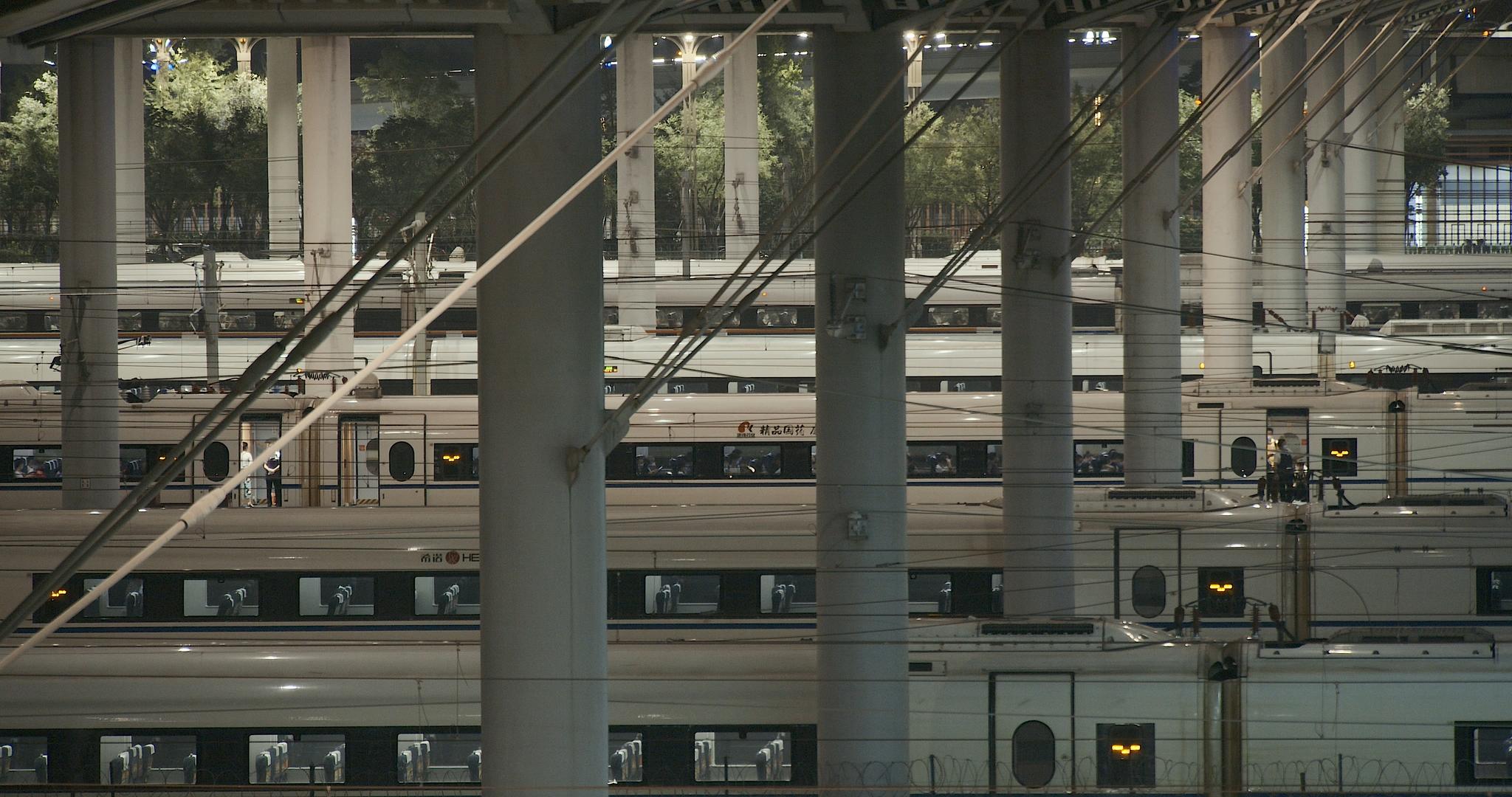 高铁进站出站4K延时视频的预览图