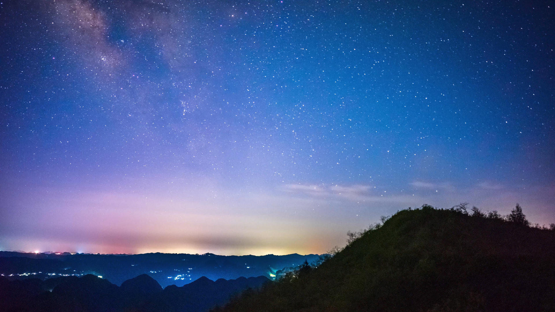 8k星空延时视频的预览图