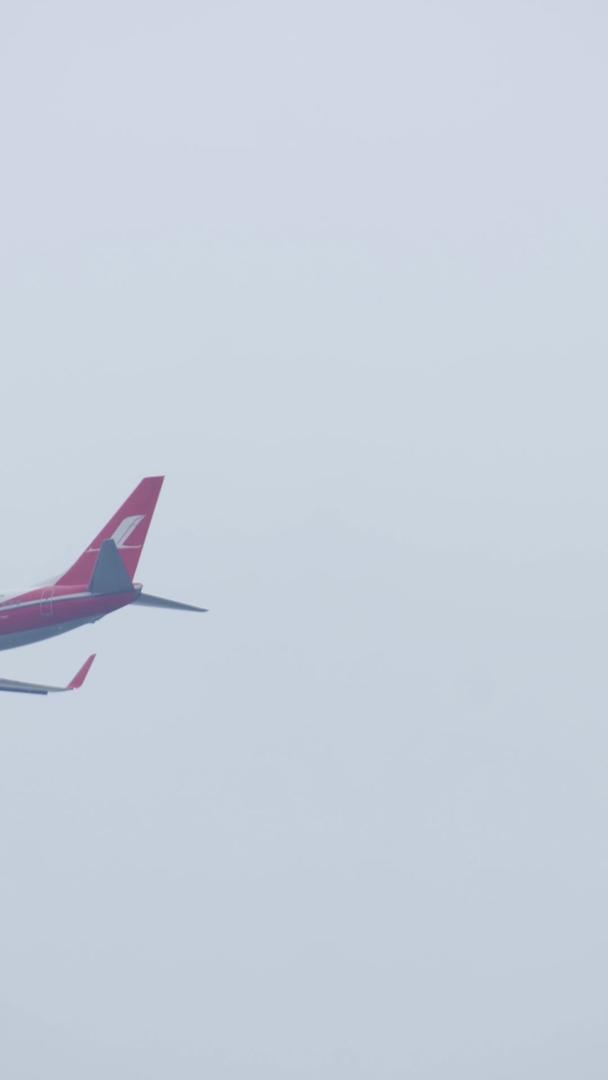 飞机降落视频的预览图