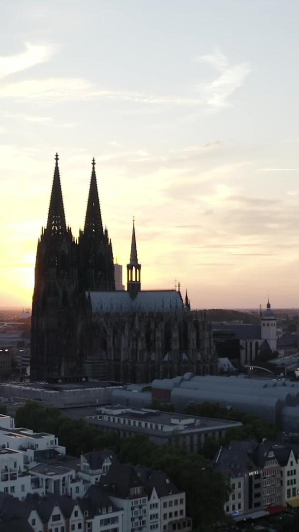 德国科隆大教堂夕阳下的日落视频的预览图