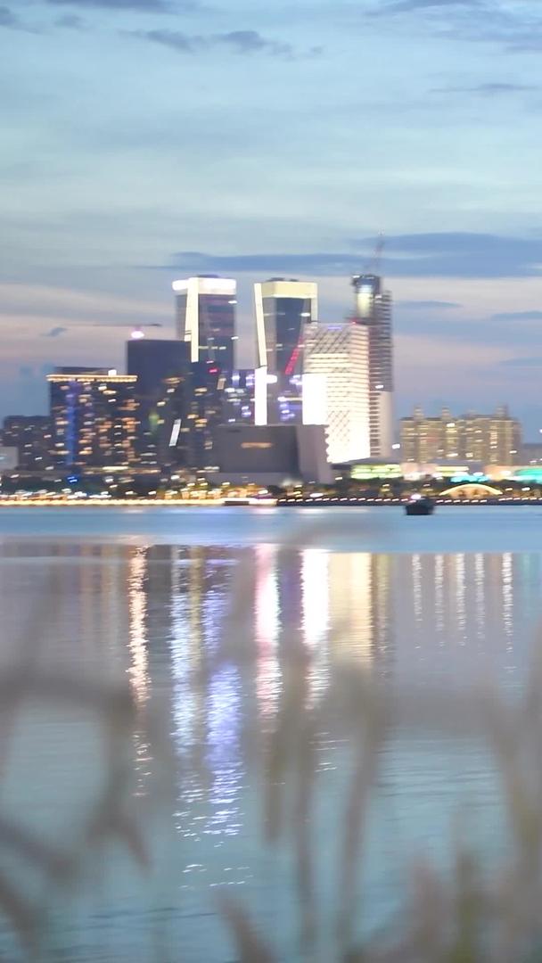 夜景是深圳前海石公园视频的预览图