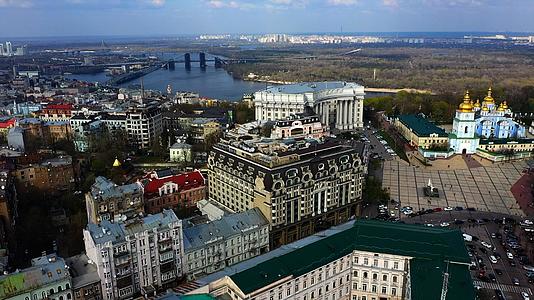 乌克兰外交部大楼全景航拍视频的预览图
