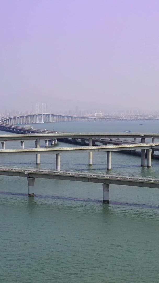 青岛胶州湾大桥航拍视频视频的预览图