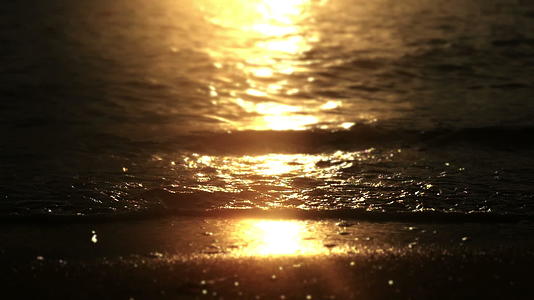 日落海浪视频视频的预览图