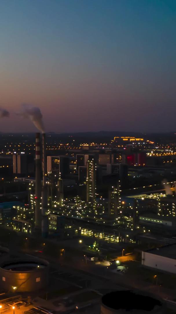 南京江北化工厂延时航拍夜景视频的预览图
