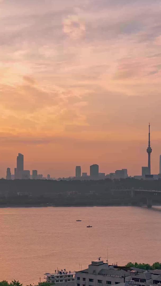 日落延迟的武汉长江大桥材料视频的预览图