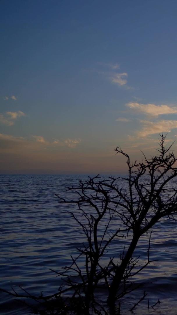 夕阳红青海湖的实拍视频的预览图