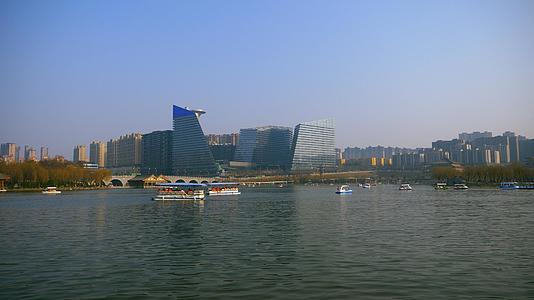 西安曲江南湖视频素材视频的预览图