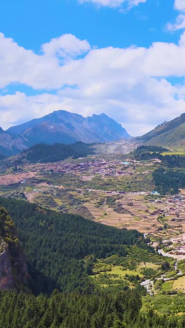 甘肃扎那风景名胜的航拍高空视角视频的预览图