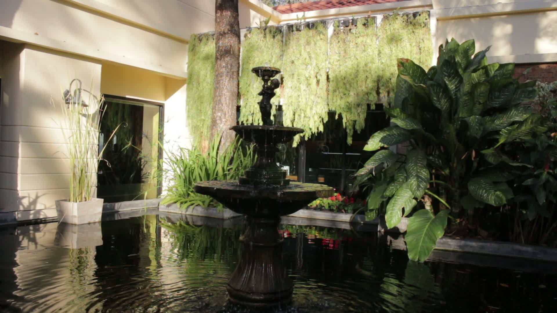 三层花园的泉源视频的预览图