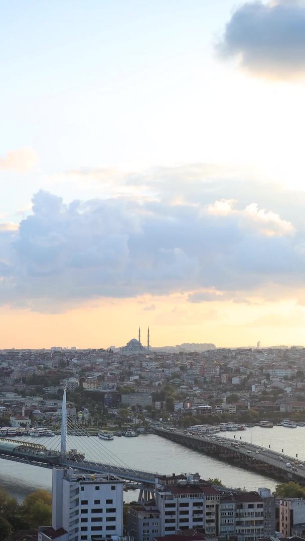 伊斯坦布尔城市土耳其首都天际线日落延迟视频视频的预览图