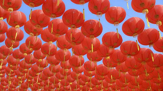中国城区新年传统灯笼视频的预览图