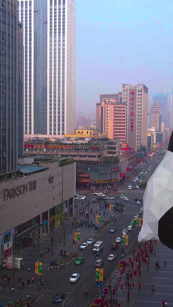 成都春熙路太古里60帧航拍标志大熊猫视频的预览图