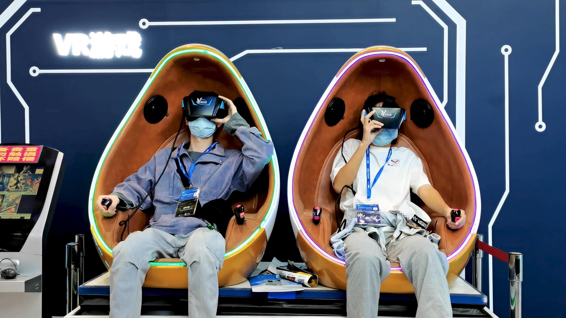4K虚拟实景游戏VR游戏体验视频素材视频的预览图