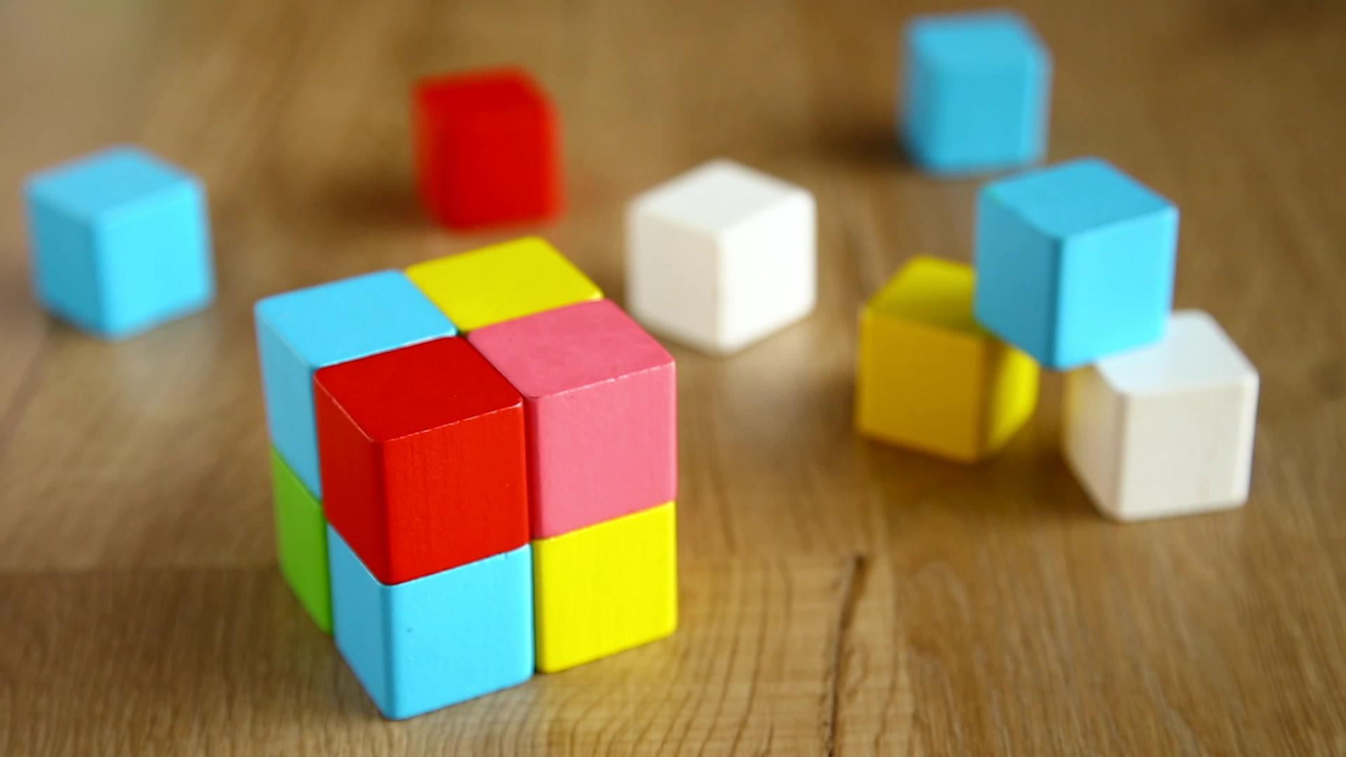 彩色方形立体模块视频的预览图