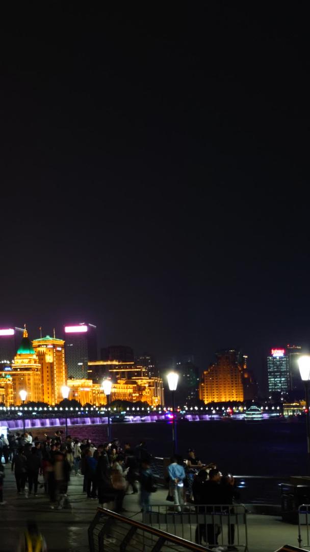 延迟上海外滩夜景视频的预览图
