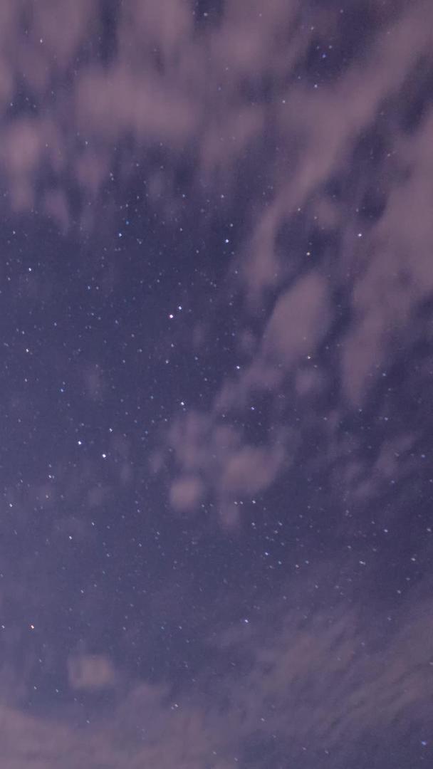 夜景云层星空流星视频的预览图