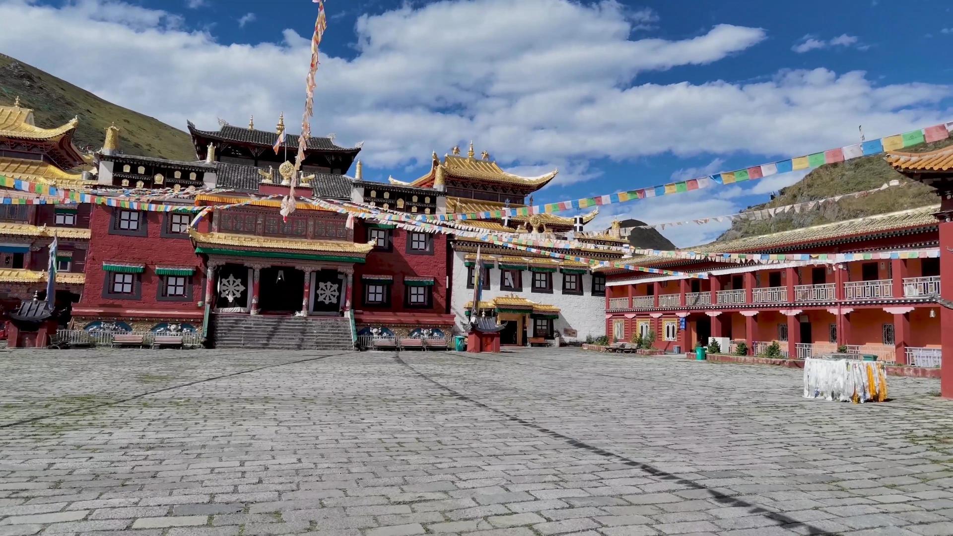 康定著名佛教圣地塔公寺全景视频的预览图