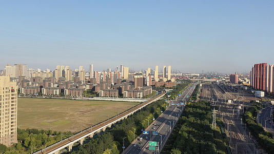 天津滨海新区城市风光航拍4K视频视频的预览图