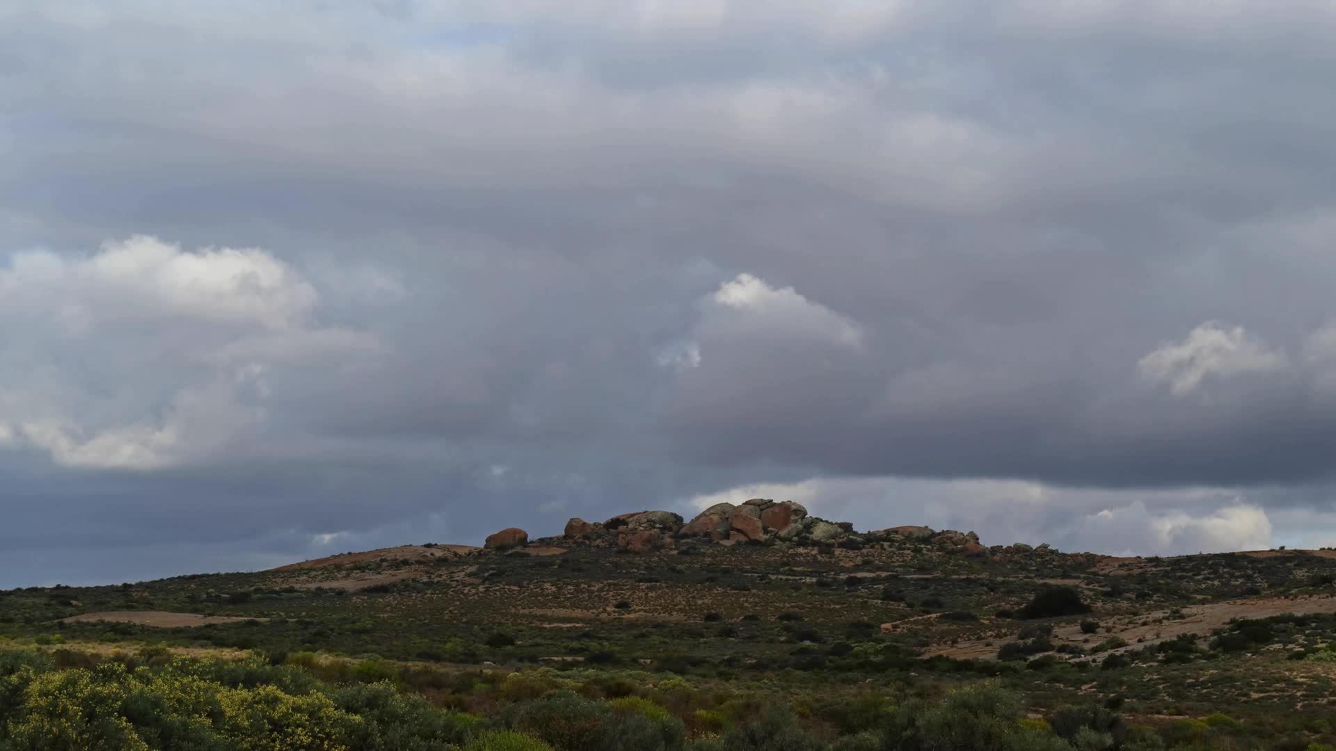 北非南部的纳马夸地云层视频的预览图